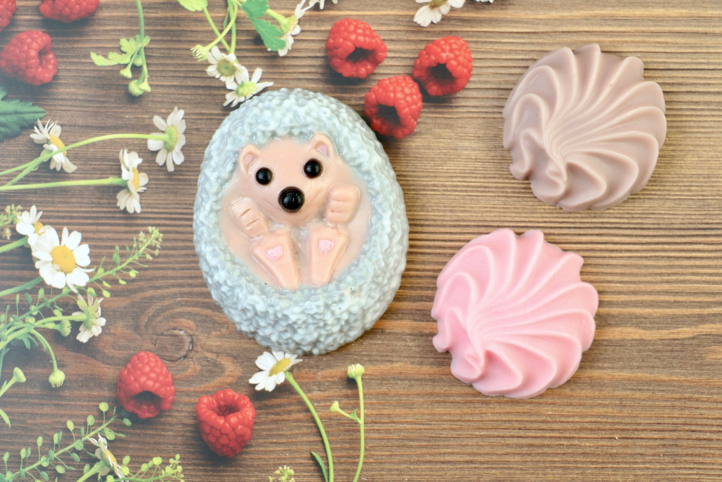 Handmade soap gift set Hedgehog with two Sweet Marshmallow